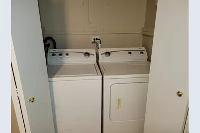 17404 W Walnut Lane, Gurnee, IL 60031 - Photo 11