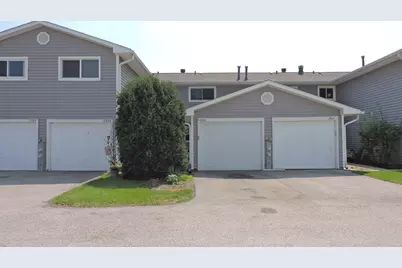 17404 W Walnut Lane, Gurnee, IL 60031 - Photo 1