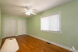 7319 W 58th Pl, Summit, IL 60501 - Photo 13