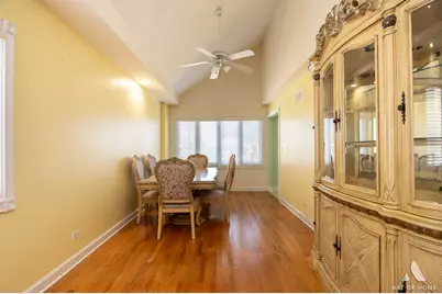 7319 W 58th Place, Summit, IL 60501 - Photo 9