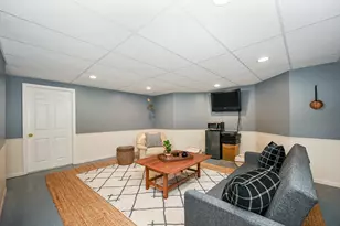 [Address not provided], Glen Ellyn, IL 60137 - Photo 31