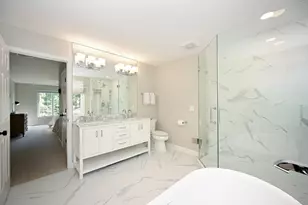 [Address not provided], Glen Ellyn, IL 60137 - Photo 27