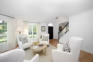 [Address not provided], Glen Ellyn, IL 60137 - Photo 7