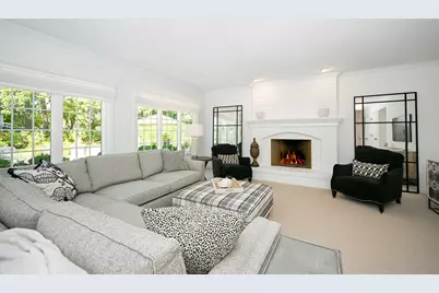 [Address not provided], Glen Ellyn, IL 60137 - Photo 11