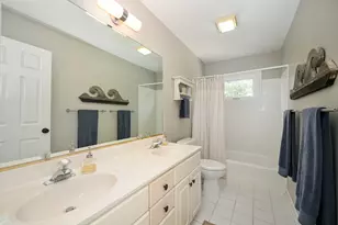 [Address not provided], Glen Ellyn, IL 60137 - Photo 31