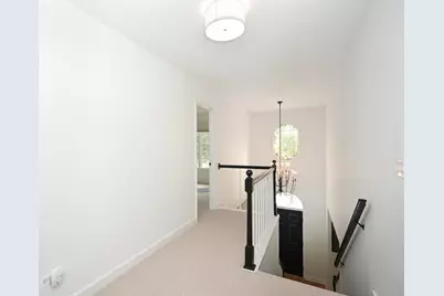 [Address not provided], Glen Ellyn, IL 60137 - Photo 23