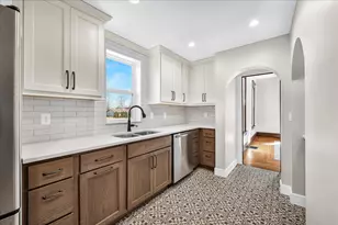 11 E 3rd St, El Paso, IL 61738 - Photo 3