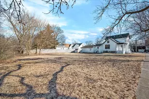 11 E 3rd St, El Paso, IL 61738 - Photo 33