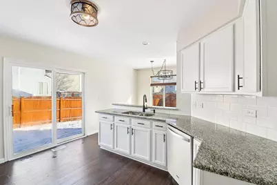 914 Greenleaf Drive, Joliet, IL 60436 - Photo 13