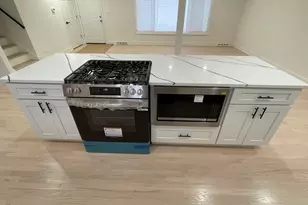 916 E 168th St, South Holland, IL 60473 - Photo 11