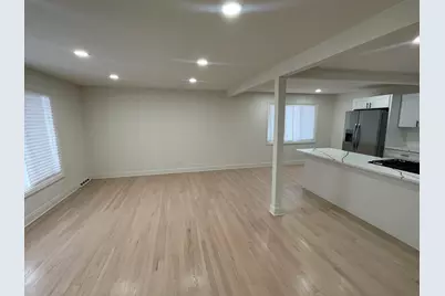 916 E 168th Street, South Holland, IL 60473 - Photo 7