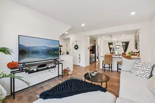 9245 Harlowe Ln, Orland Park, IL 60462 - Photo 7