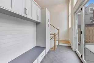 1910 W Fletcher St, Chicago, IL 60657 - Photo 15