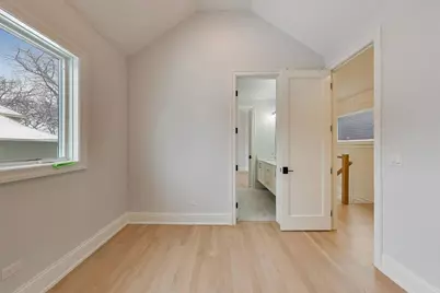 1910 W Fletcher Street, Chicago, IL 60657 - Photo 35