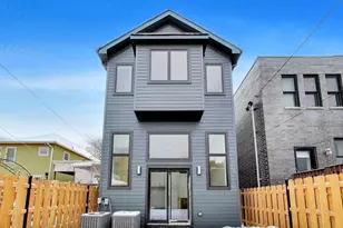 1910 W Fletcher St, Chicago, IL 60657 - Photo 39
