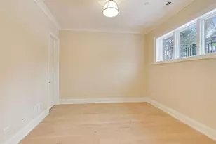 1910 W Fletcher St, Chicago, IL 60657 - Photo 19