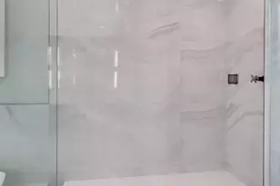 1910 W Fletcher St, Chicago, IL 60657 - Photo 27