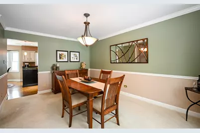 880 Hampton Drive, Carol Stream, IL 60188 - Photo 7