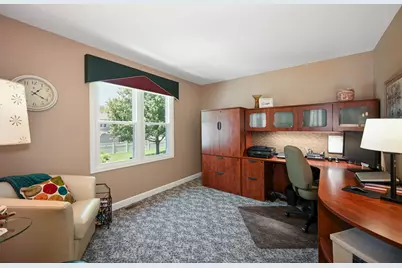 880 Hampton Drive, Carol Stream, IL 60188 - Photo 15