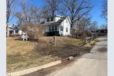 2241 26th Street, Rock Island, IL 61201 - Photo 3