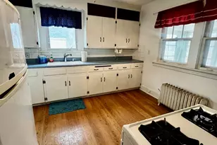 2241 26th St, Rock Island, IL 61201 - Photo 9