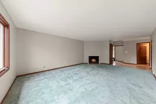 419 W Evergreen St, Wheaton, IL 60187 - Photo 7