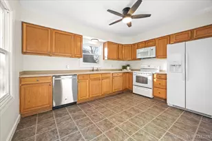 412 Richards St, Geneva, IL 60134 - Photo 7