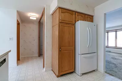 204 Lakeshore Drive, Crystal Lake, IL 60014 - Photo 13