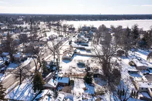 204 Lakeshore Dr, Crystal Lake, IL 60014 - Photo 35