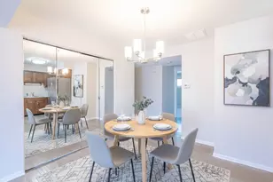 637 Carroll Pkwy, Glenwood, IL 60425 - Photo 3