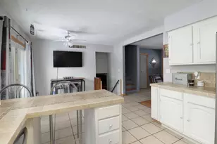 203 Edwards Dr, Normal, IL 61761 - Photo 9