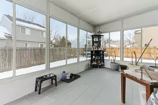 3805 Parkway Ln, Zion, IL 60099 - Photo 13