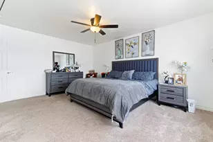 3805 Parkway Ln, Zion, IL 60099 - Photo 17