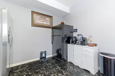 3805 Parkway Lane, Zion, IL 60099 - Photo 7