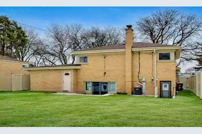 9416 Oliphant Avenue, Morton Grove, IL 60053 - Photo 23