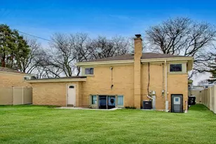 9416 Oliphant Ave, Morton Grove, IL 60053 - Photo 23