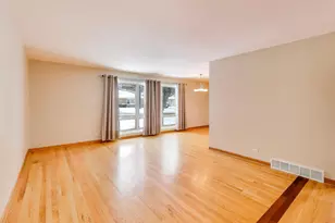 9416 Oliphant Ave, Morton Grove, IL 60053 - Photo 7