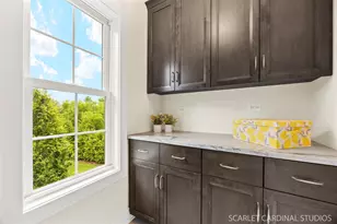 831 Avon Ct, Glen Ellyn, IL 60137 - Photo 15