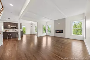 831 Avon Ct, Glen Ellyn, IL 60137 - Photo 7