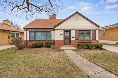 [Address not provided], Glen Ellyn, IL 60137 - Photo 1