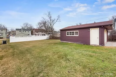 [Address not provided], Glen Ellyn, IL 60137 - Photo 23