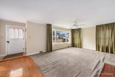 [Address not provided], Glen Ellyn, IL 60137 - Photo 9