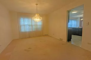 1206 E Suffield Dr, Arlington Heights, IL 60004 - Photo 7