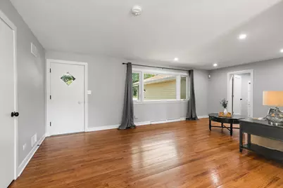 1037 N Harrison Street, Algonquin, IL 60102 - Photo 3