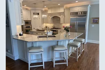 835 Avon Court, Glen Ellyn, IL 60137 - Photo 5