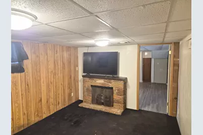 810 Camlin Avenue, Rockford, IL 61103 - Photo 17