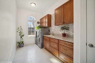 7 Preston Ct, Lincolnshire, IL 60069 - Photo 13