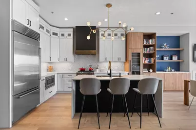 1767 W Rosehill Drive #403, Chicago, IL 60660 - Photo 3