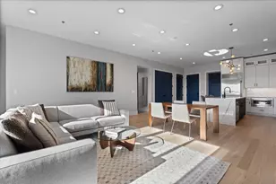 1767 W Rosehill Dr, Chicago, IL 60660 - Photo 13