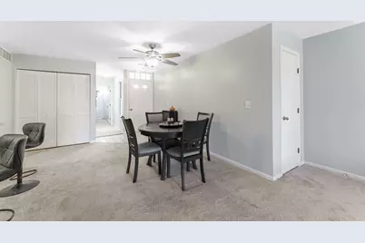 741 W Streamwood Boulevard #A, Streamwood, IL 60107 - Photo 7